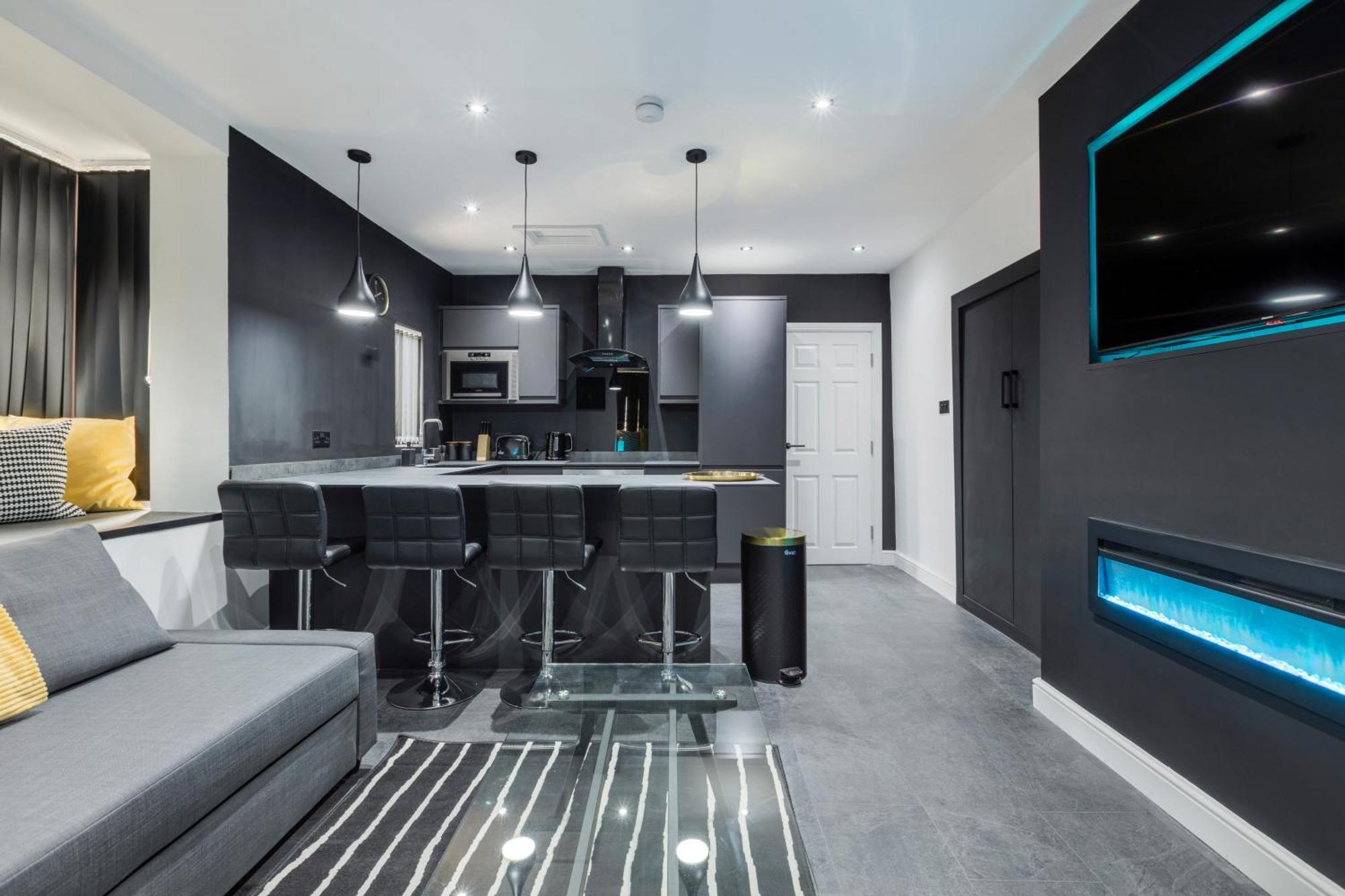 Two Bed Modern Apartment 5Min Walk To Town Centre With Free Parking ! Under New Management Blackpool Esterno foto